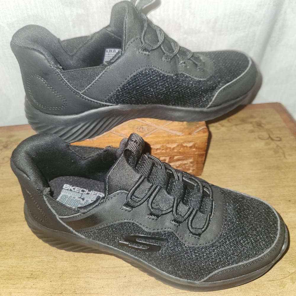 Skechers Black Knit Sneakers